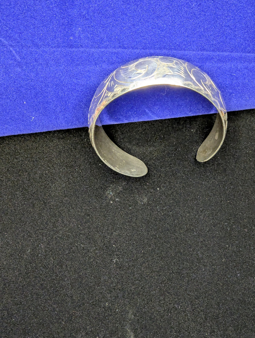 Silver Cuff - Fine Line Etching