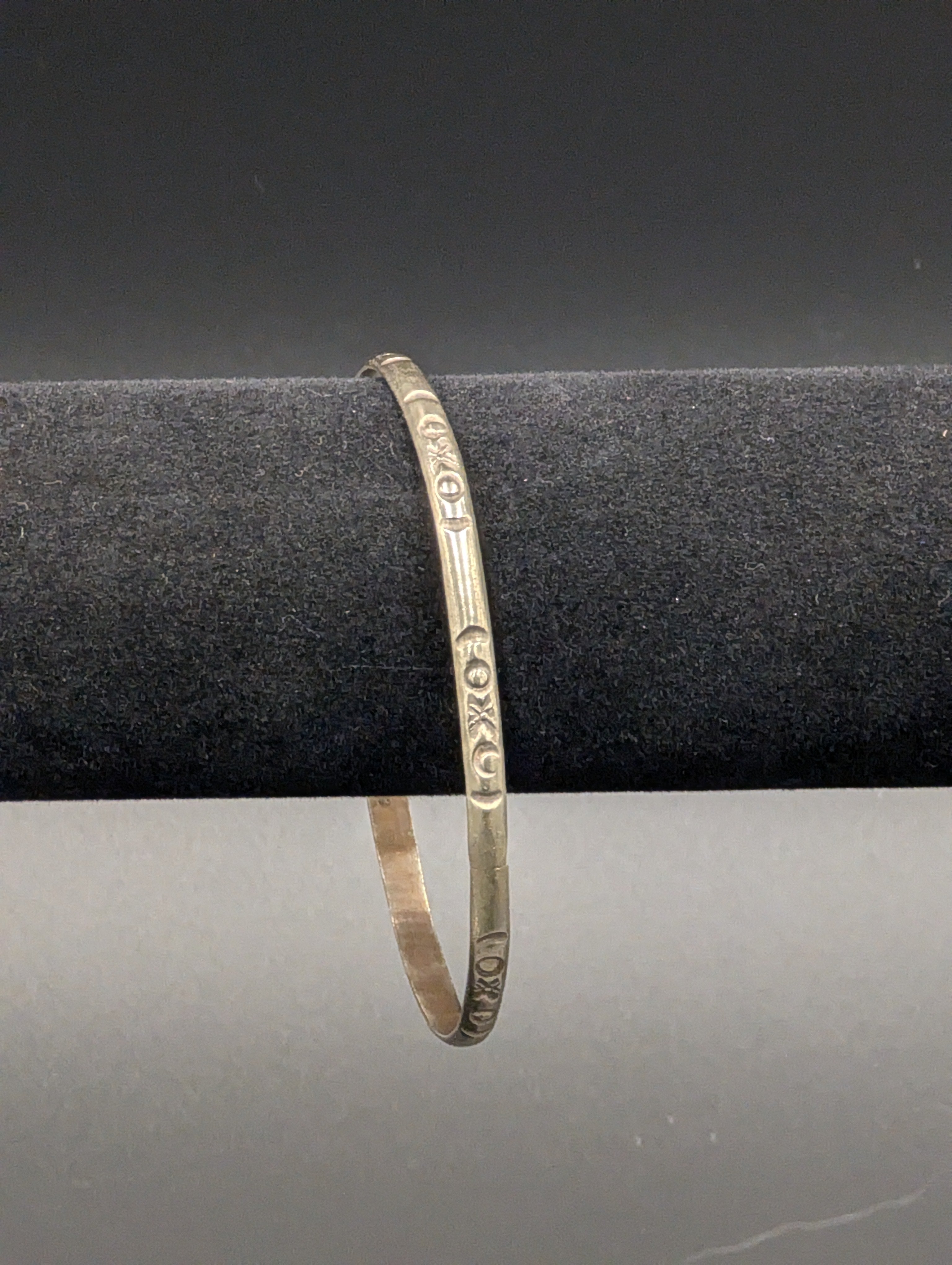 Silver Patterned Bangle