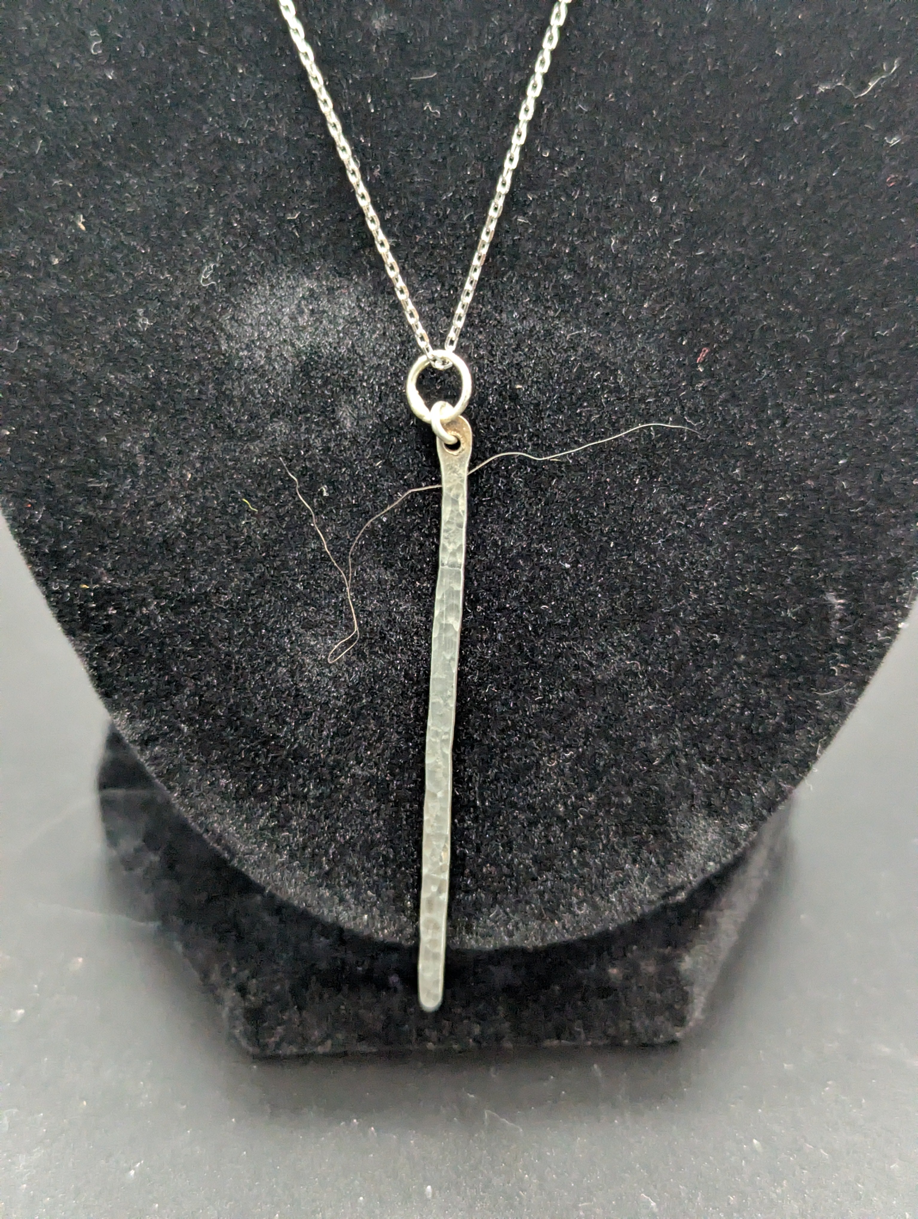 Simple Pendant Bar