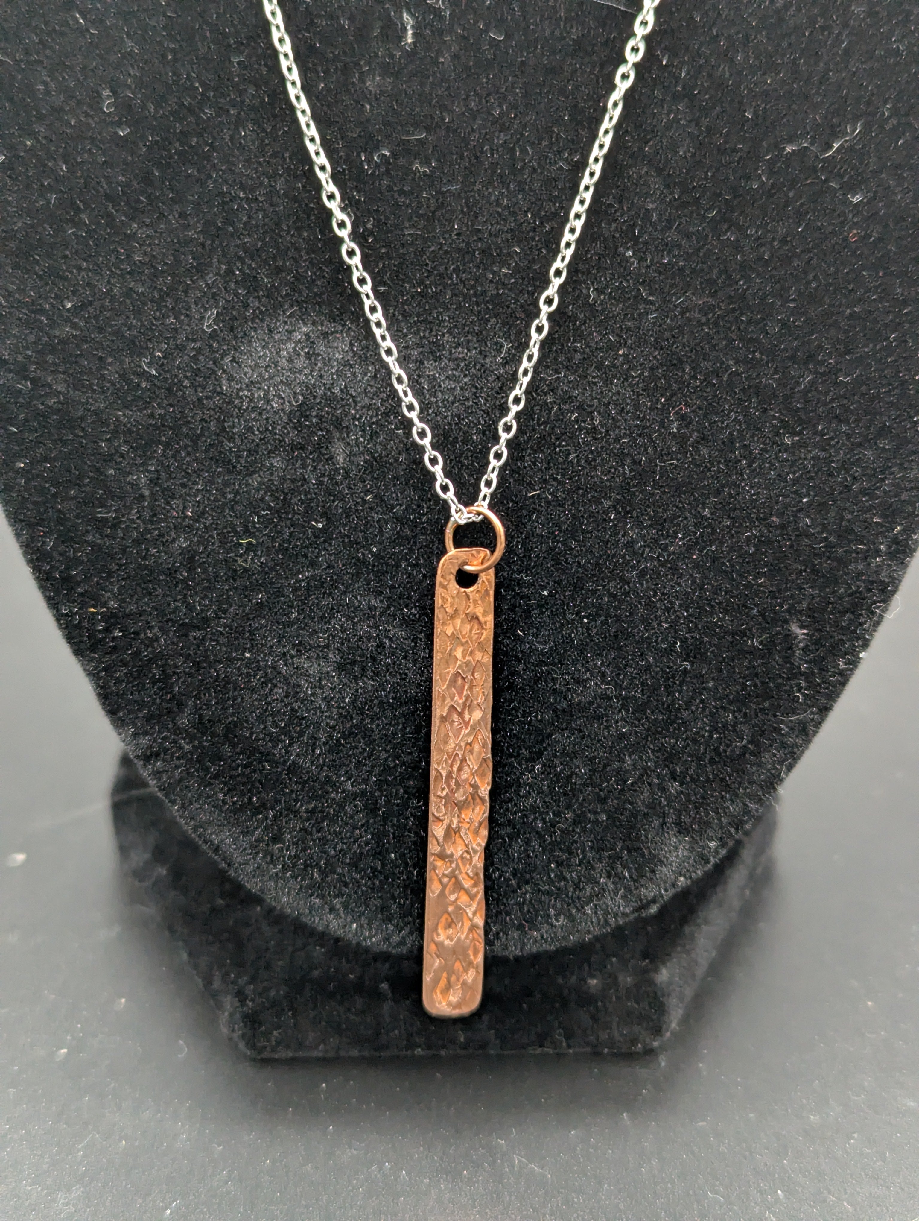 Simple Pendant Bar