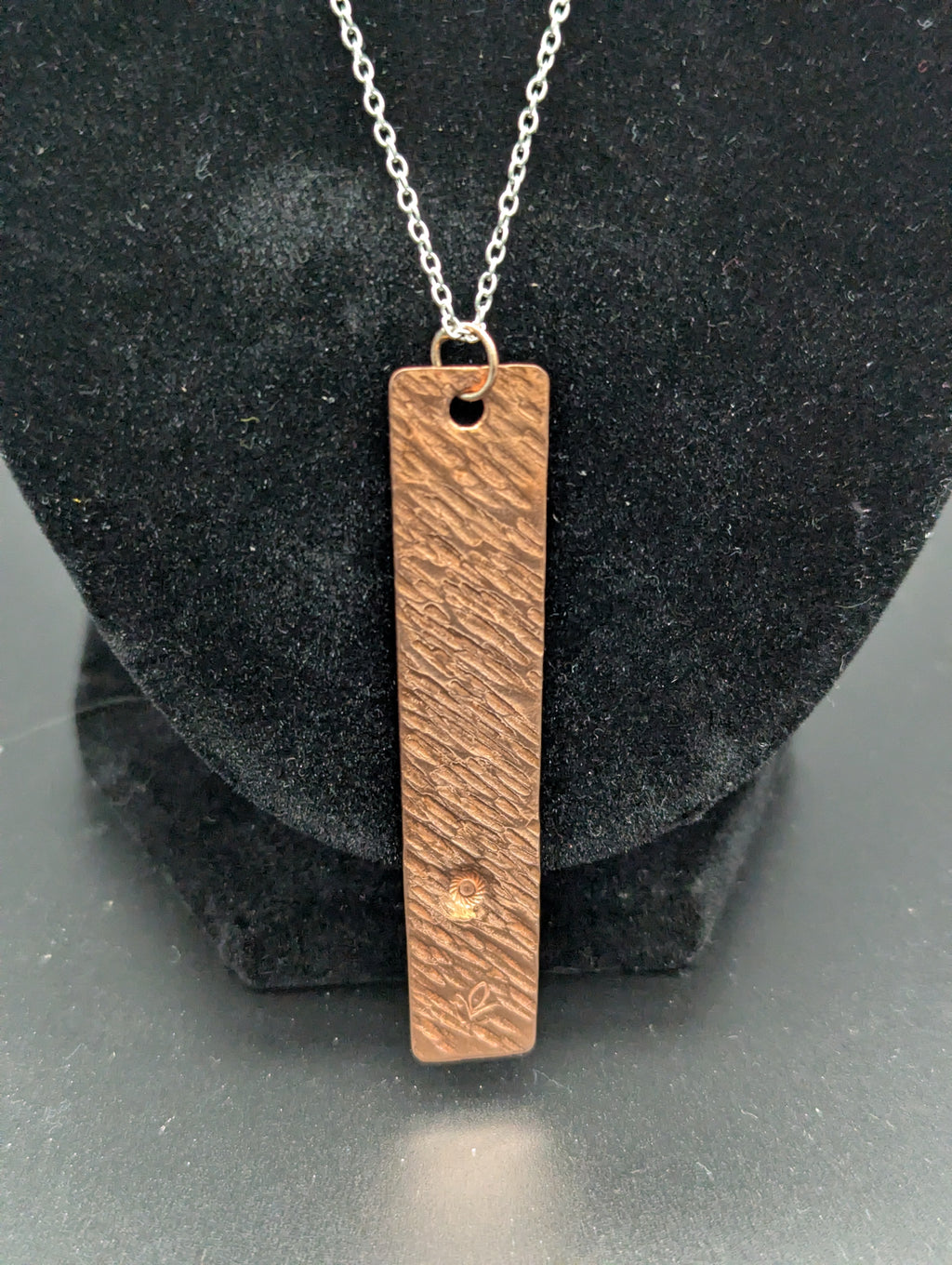 Simple Pendant Bar