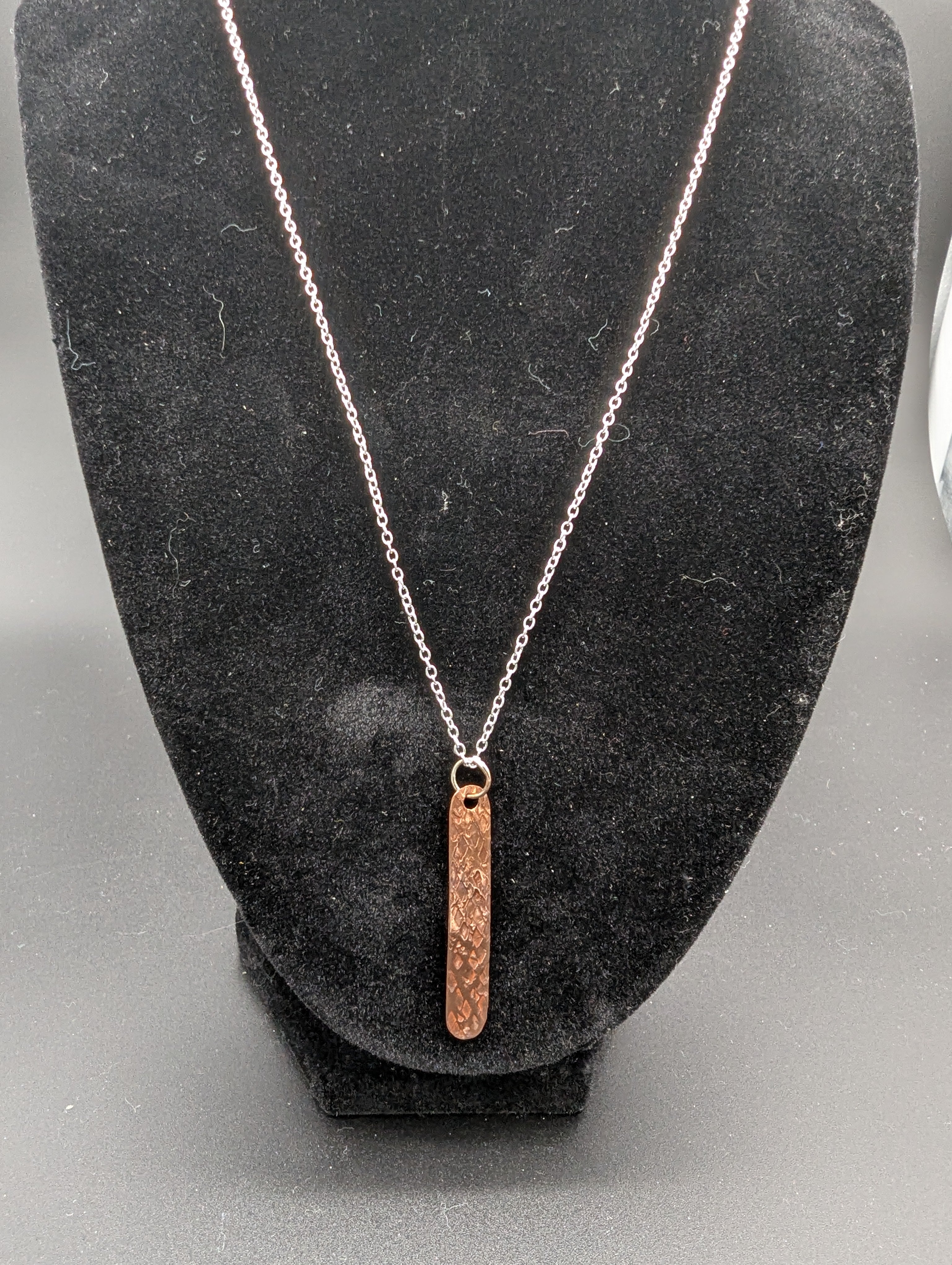 Simple Pendant Bar